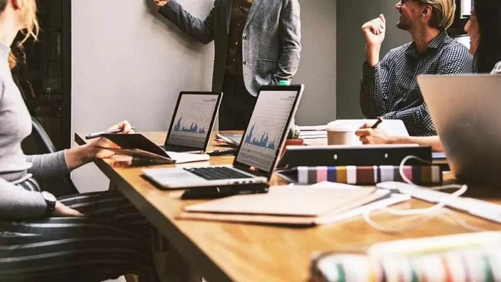 8. Mise en Ligne et Formation